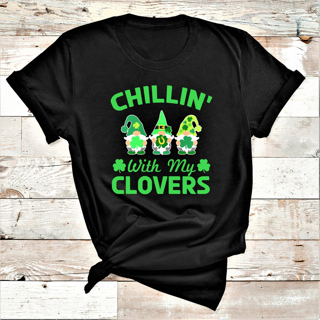 " Chillin with my clovers "